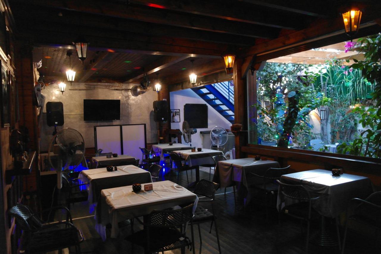 Harrys Inn Guesthouse ลาร์นาคา ภายนอก รูปภาพ
